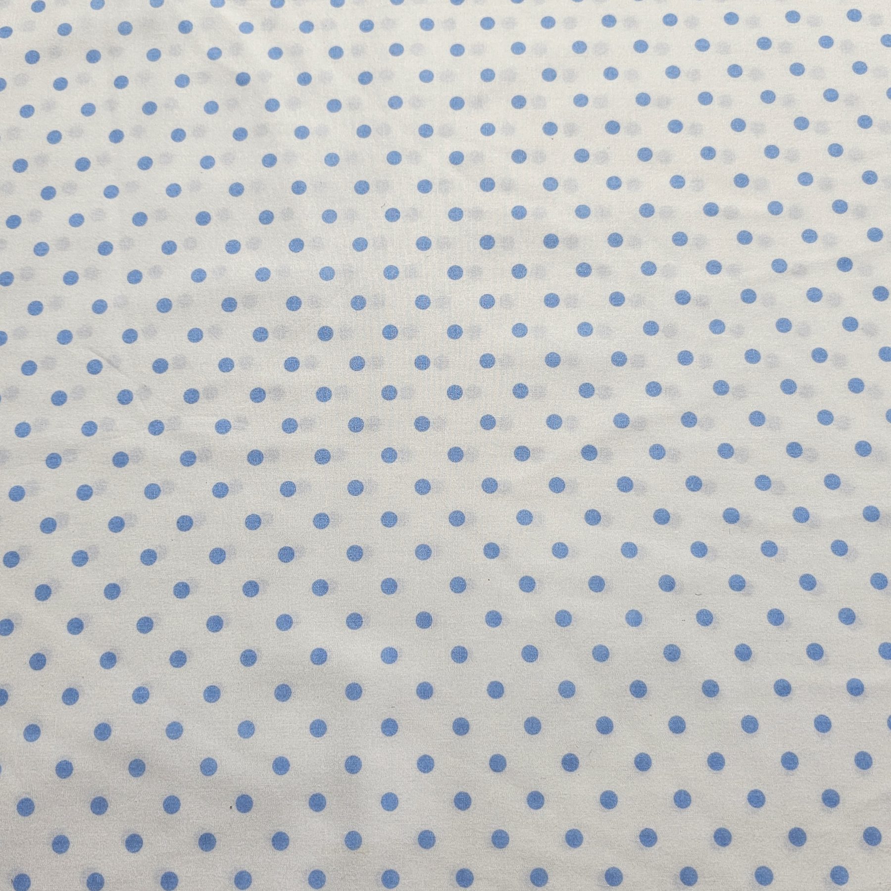 Sevenberry - White with light blue dots S0030
