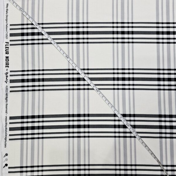 Riley Blake - Fleur Noire Fabric - RB041