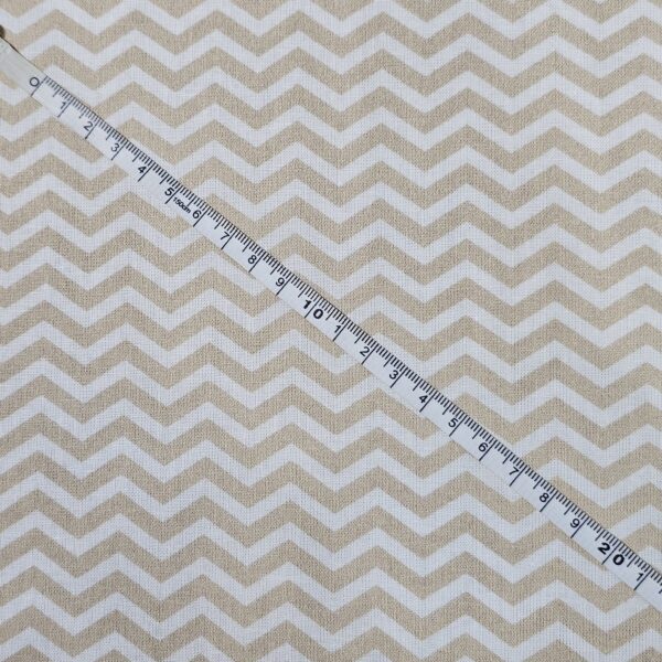Crafty Fabrics - Small Zigzag Design - CC130