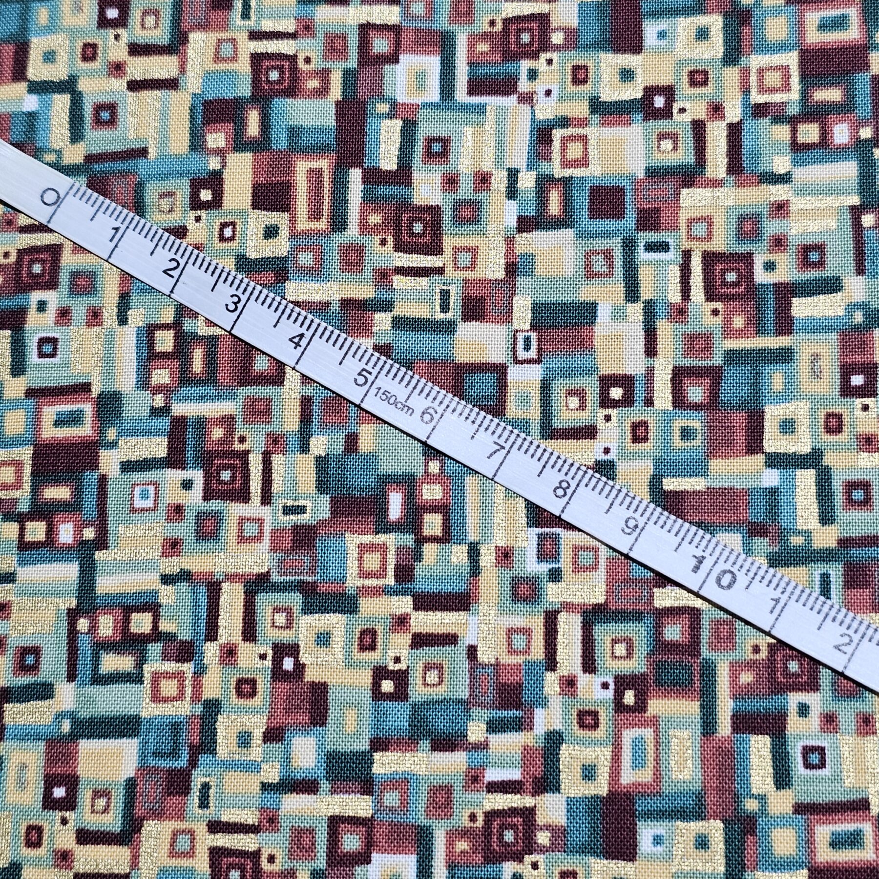 Makower - Golden Patchwork - M195
